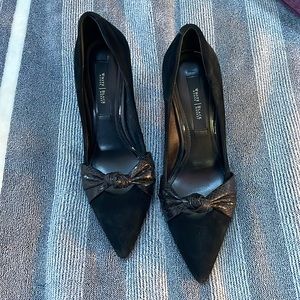Price Drop!  EUC worn 1x White House Black Market Heels